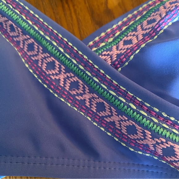 Xhilaration halter criss-cross blue/purple bikini top with pattern - Picture 2 of 5